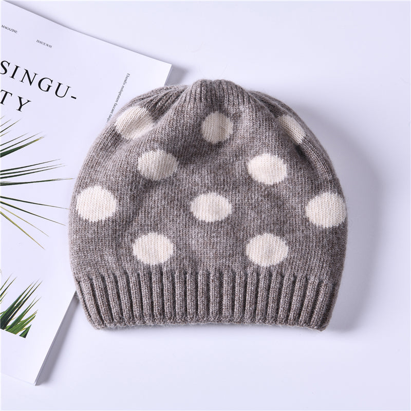 Dot knitted hats without pompon