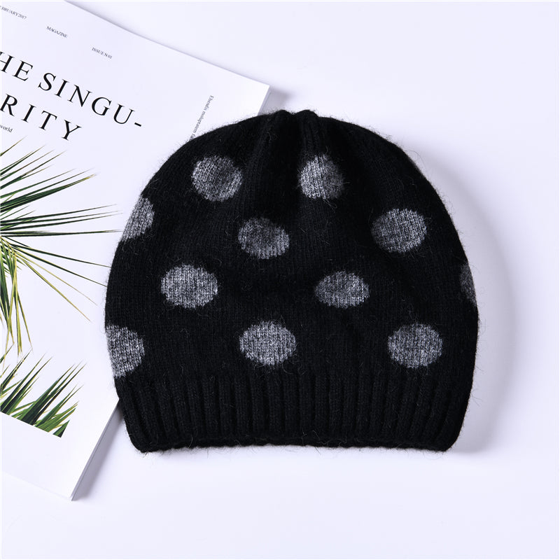 Dot knitted hats without pompon