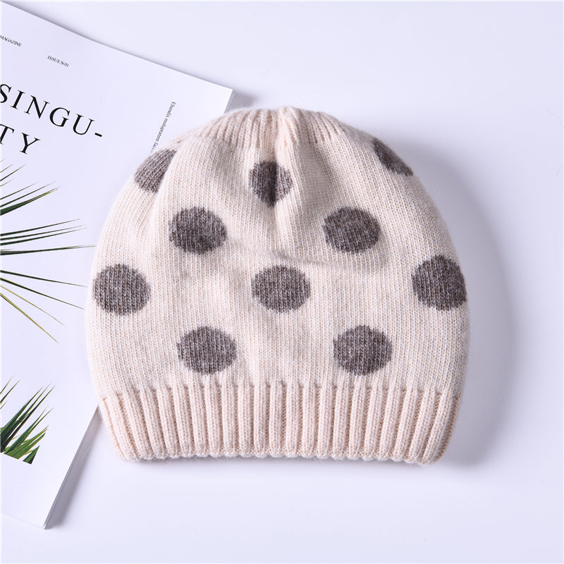 Dot knitted hats without pompon