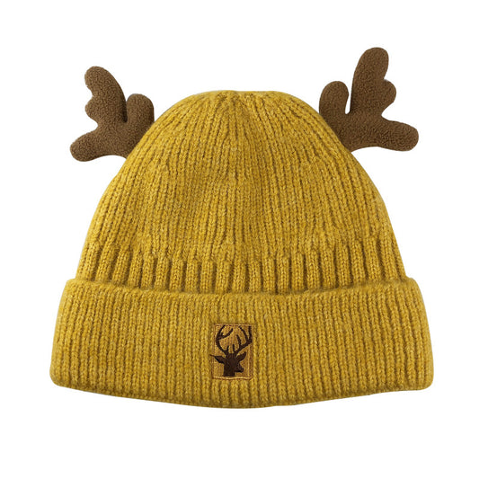 Knitted hats with buckhorn